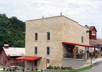 Stone Mill Hotel & Suites Lanesboro エクステリア 写真